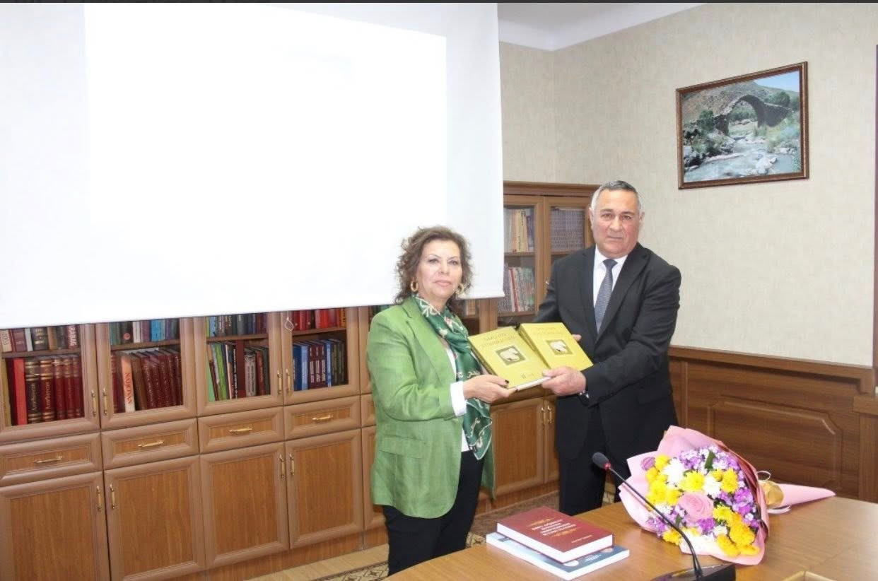 Tanınmış dilçi alim, professor Mahirə Hüseynova AMEA Naxçıvan Bölməsinin qonağı olub