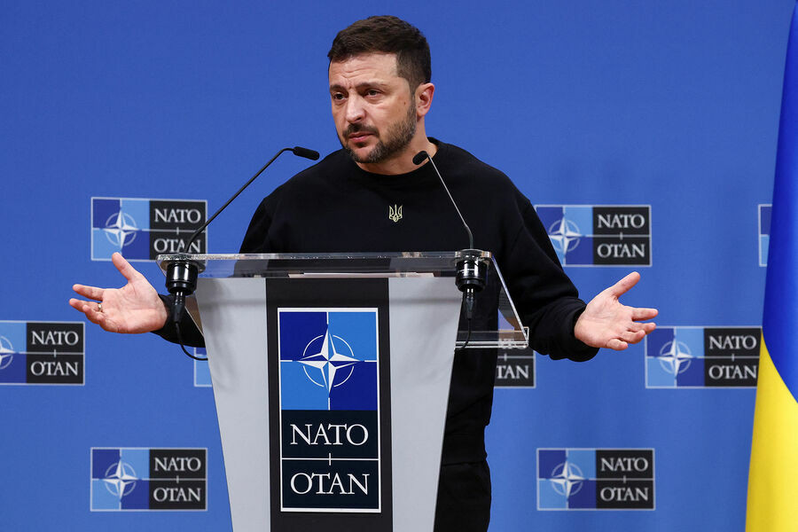 ABŞ Zelenskinin NATO sammitinə dəvət olunmasına qarşı çıxır