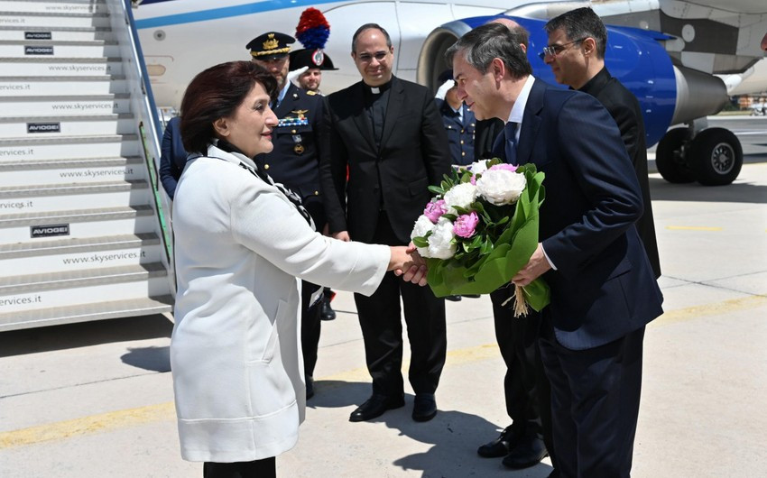 Milli Məclisin sədri Vatikanda səfərdədir