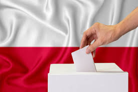 Polşa prezident seçkilərində ilk exit-poll nəticələri açıqlandı