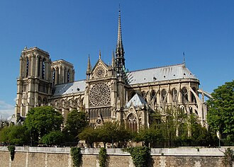 Tarixin canlı şahidi olan Paris Notr-dam kilsəsi