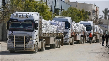 İsrail Qəzza zolağına məhdud humanitar yardımın çatdırılmasına icazə verib