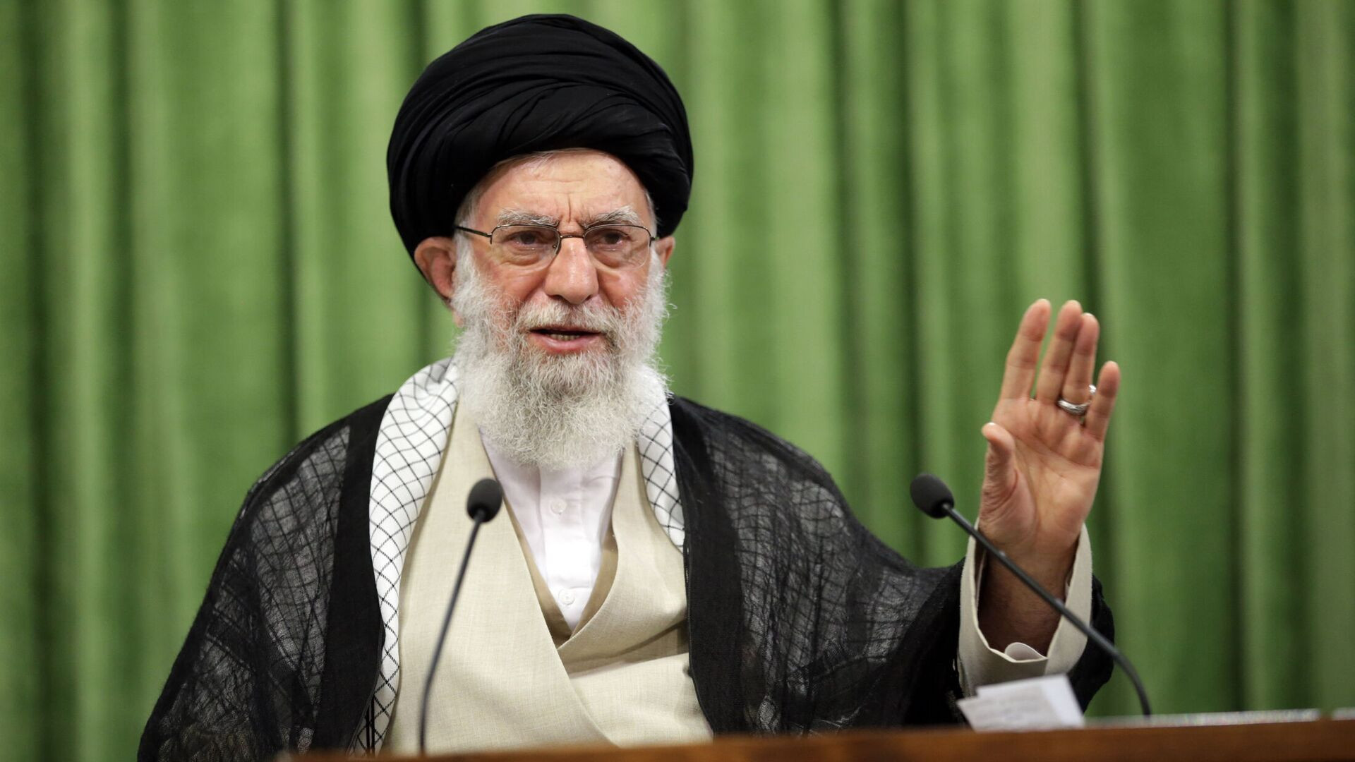 Xamenei: "Tehran-Vaşinqton danışıqları uğur qazanmayacaq"
