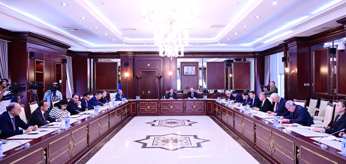 Parlamentin İqtisadi siyasət, sənaye və sahibkarlıq komitəsinin növbəti iclası keçirilib