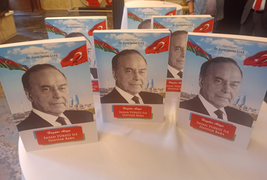 Ankarada Ulu Öndər Heydər Əliyev haqqında kitab təqdim olunub