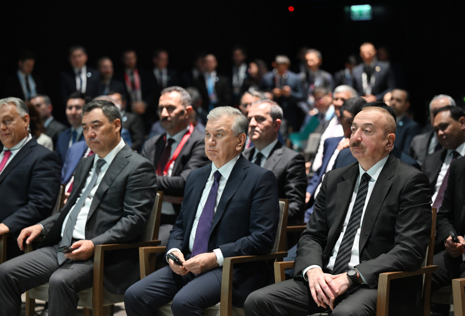 İlham Əliyev Nobel mükafatı laureatı Əziz Sancarın Əlişir Nəvai Beynəlxalq Mükafatı ilə təltif olunması mərasimində iştirak edib