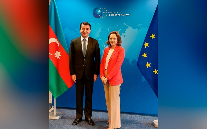 Hikmət Hacıyev Aİ-nin Xarici Fəaliyyət Xidmətinin baş katibi bir sıra məsələləri müzakirə edib