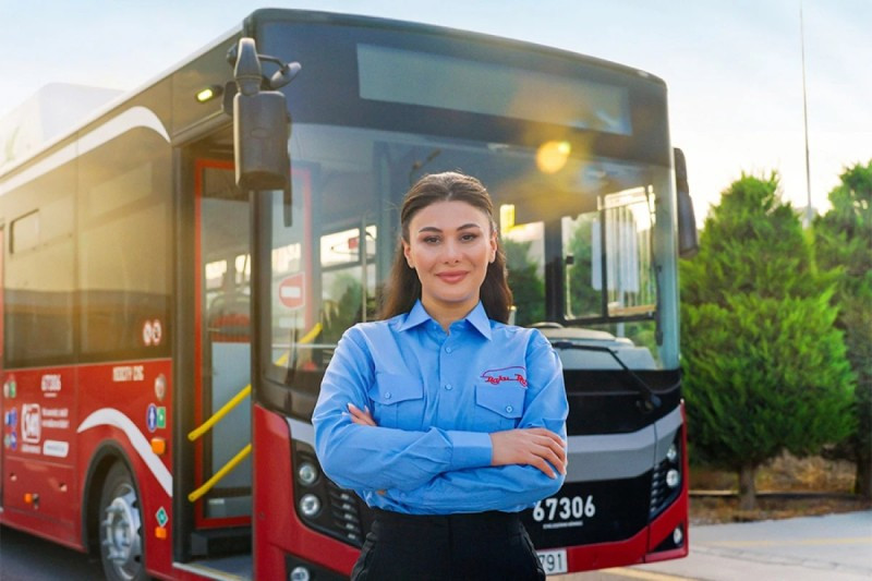 Taksidən sonra avtobus: Sükanı qadınlar idarə edəcək