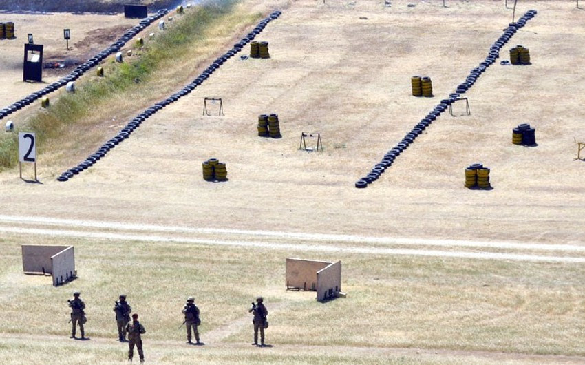 Azərbaycan və İtaliya XTQ mənsubları görüşüb