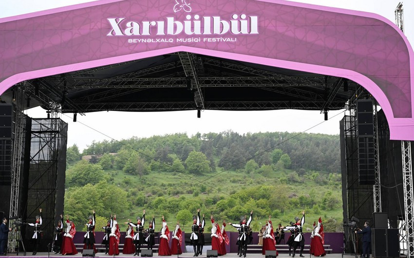 Şuşada “Xarıbülbül” musiqi festivalının açılışı olub