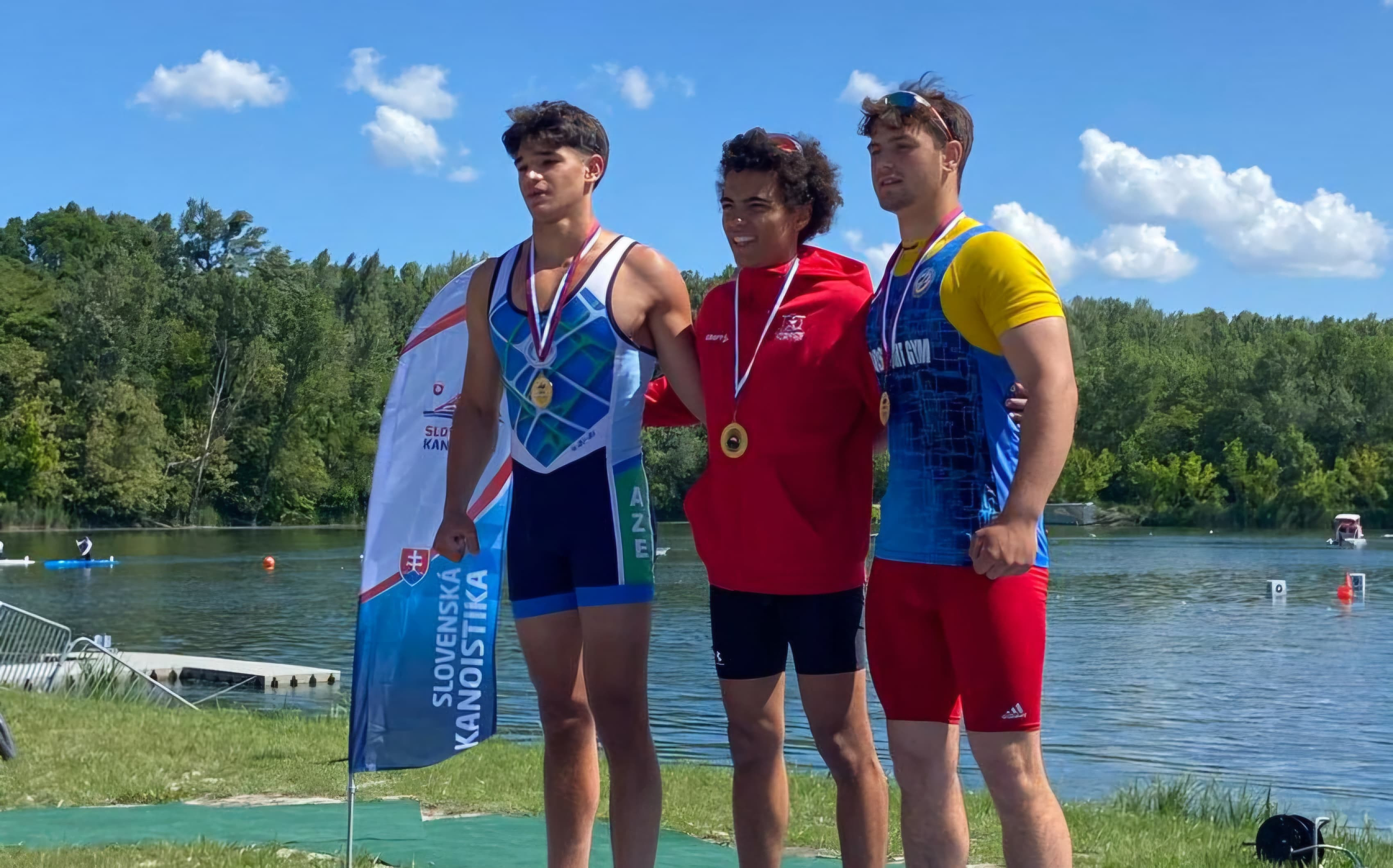 Azərbaycanlı avarçəkən Bratislavada qızıl medalla fərqləndi!