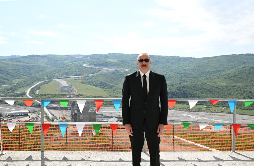 İlham Əliyev İsmayıllı rayonuna səfər edib