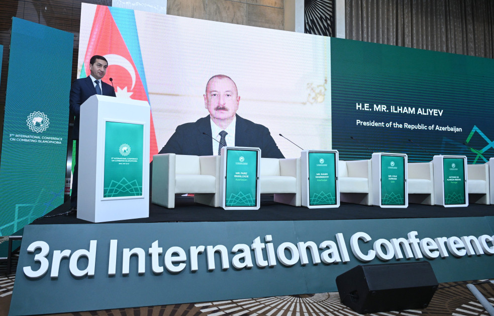 Dövlət başçısı İslamofobiya ilə bağlı konfransın iştirakçılarına müraciət ünvanlayıb -