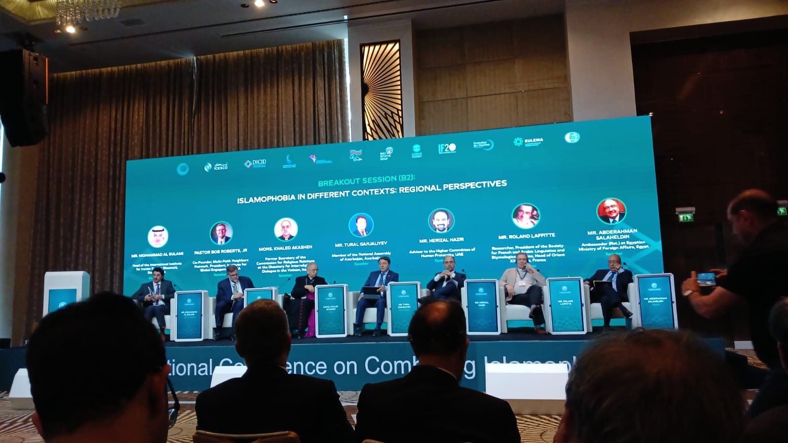 Deputat: "İslamafobiya meyilləri XXI əsrin aktual problemlərindəndir"
