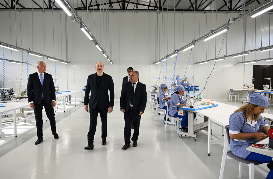 İlham Əliyev “LATIFA” Laçın tikiş fabrikinin açılışında iştirak edib -