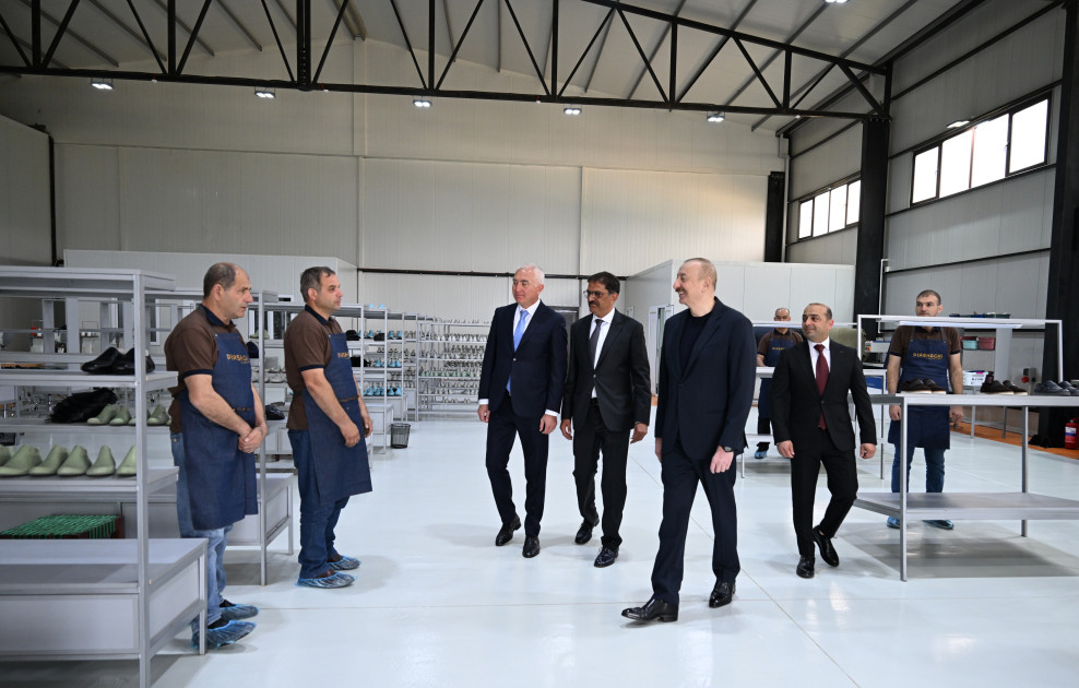 Prezident İlham Əliyev “PIRSHAGHI” ayaqqabı fabrikinin Laçın filialının açılışında iştirak edib