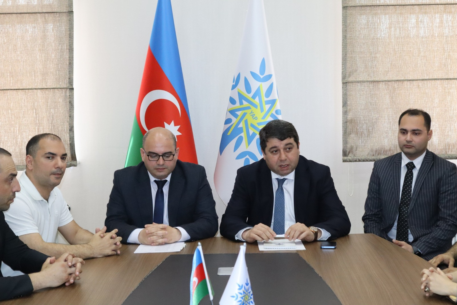 YAP Yasamal rayon təşkilatında partiya fəalları ilə görüş keçirilib