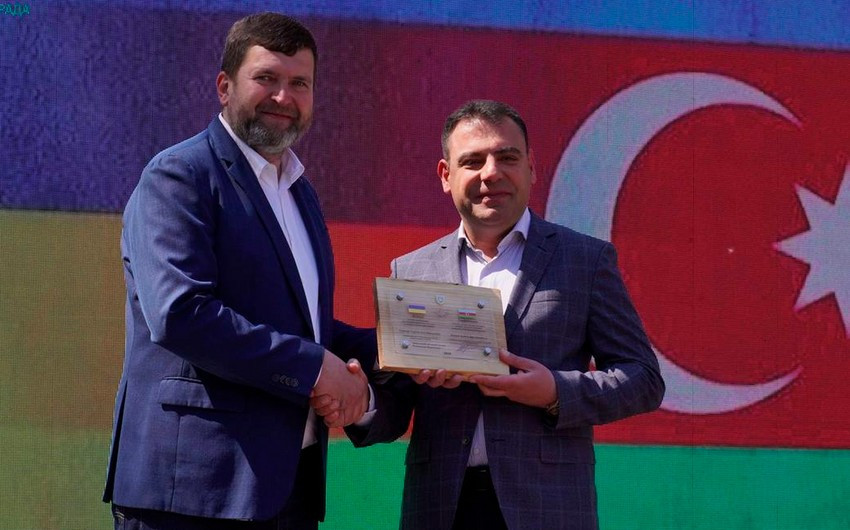 İrpin meri: "Ukraynanın həqiqi dostu və tərəfdaşı olan azad ölkənin təməli məhz bu gün qoyuldu"