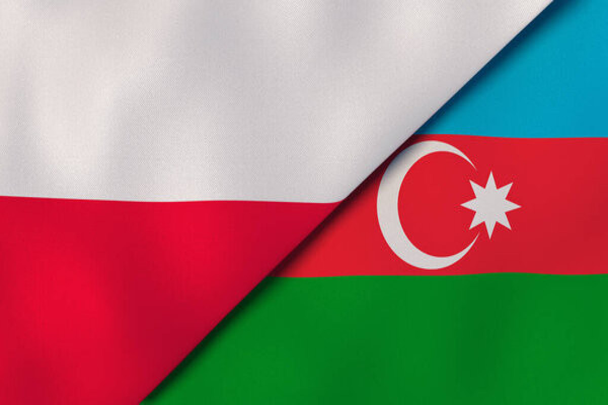 Polşa səfirliyi Azərbaycan xalqını Müstəqillik Günü münasibətilə təbrik edib