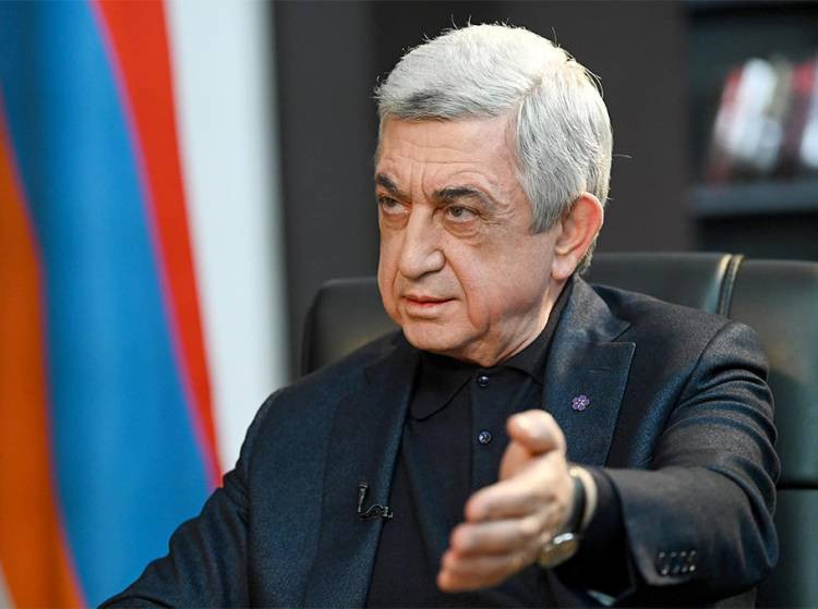 Ermənistanın keçmiş prezidenti rüşvət ittihamı ilə məhkəmədə  cavab verir