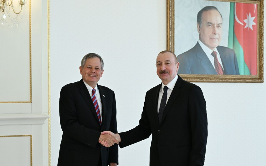 Prezident İlham Əliyev ABŞ Senatının Xarici Əlaqələr Komitəsinin üzvünü qəbul edib