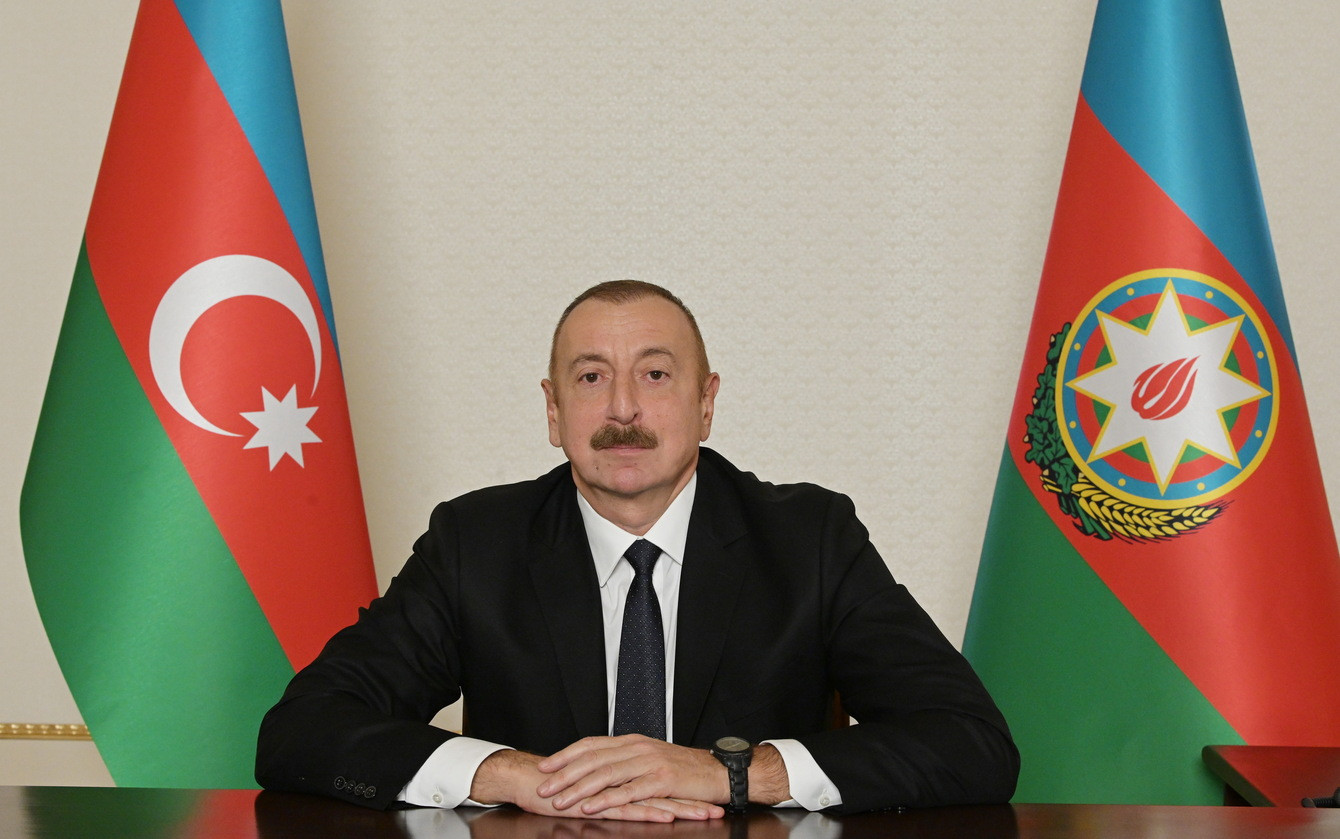 Prezident İlham Əliyev Türkiyənin energetika və təbii sərvətlər nazirini qəbul edib
