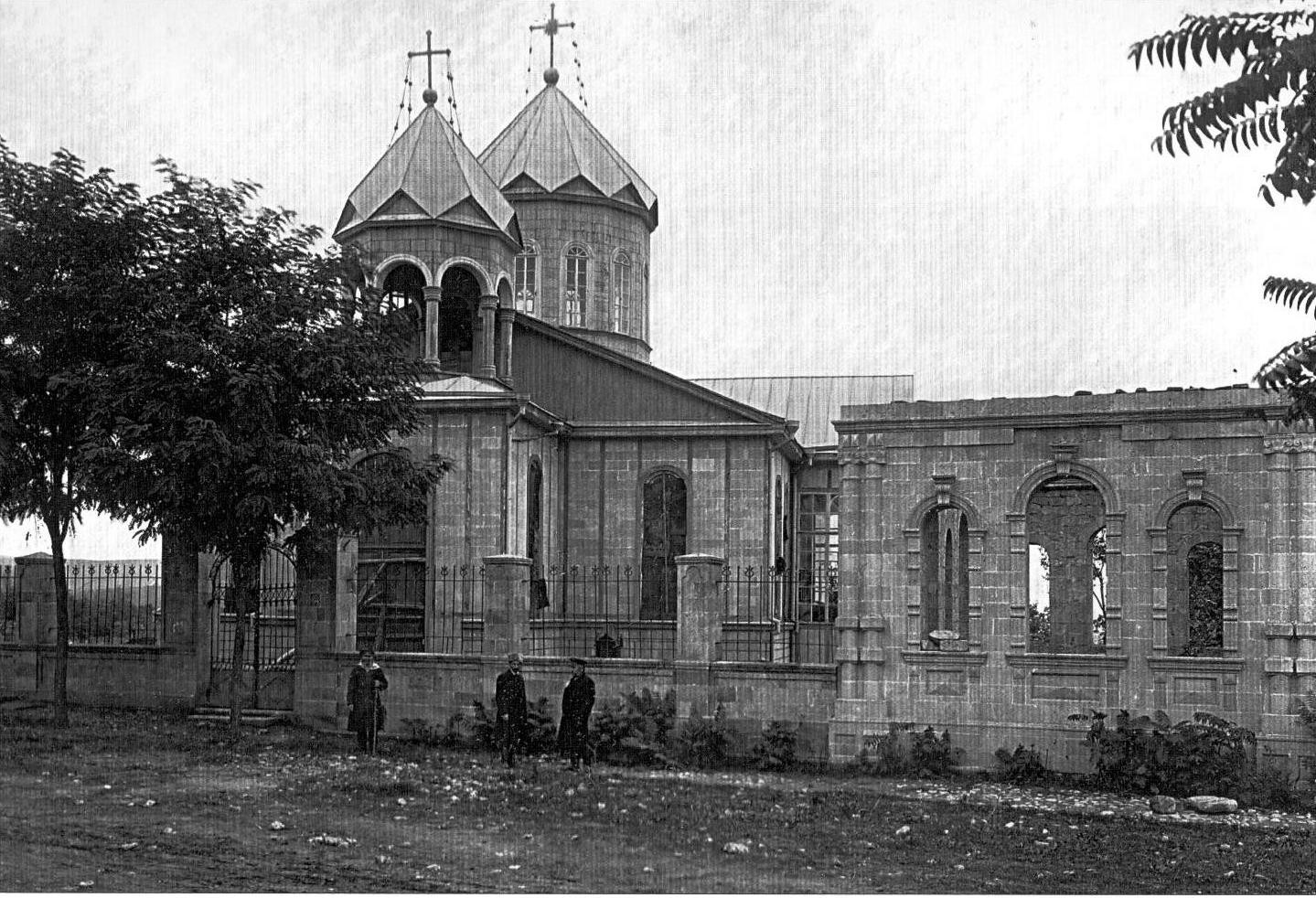 Ermənilər özlərindən mif yaratmağı və ona inanmağı xoşlayırlar -