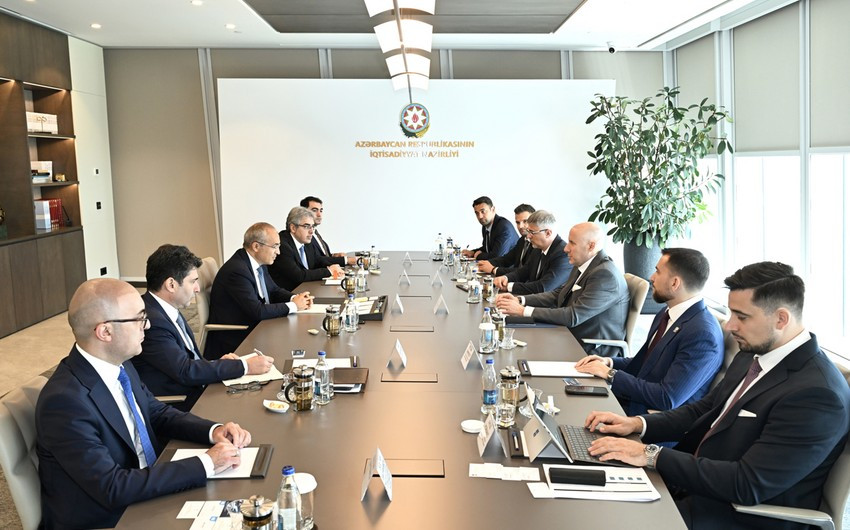 Azərbaycan Macarıstanla iqtisadi əməkdaşlıq məsələlərini müzakirə edib
