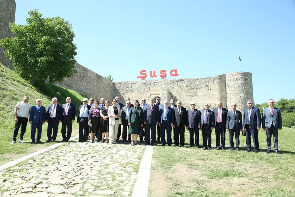 Qarabağ Universitetində AMEA-nın 80 illiyinə həsr olunmuş elmi konfrans keçirilib