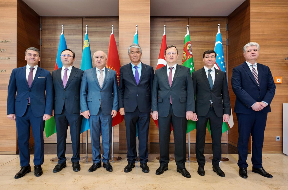 Berlində Türk dünyasının elmi və mədəni töhfələrinə dair beynəlxalq konfrans keçirilib