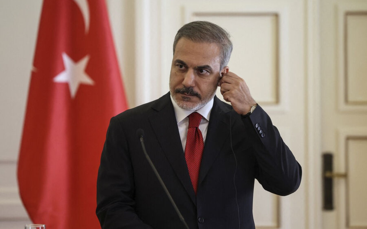 “Dəmir diplomatiya”: Hakan Fidanın Kiyevə simvolik səfəri