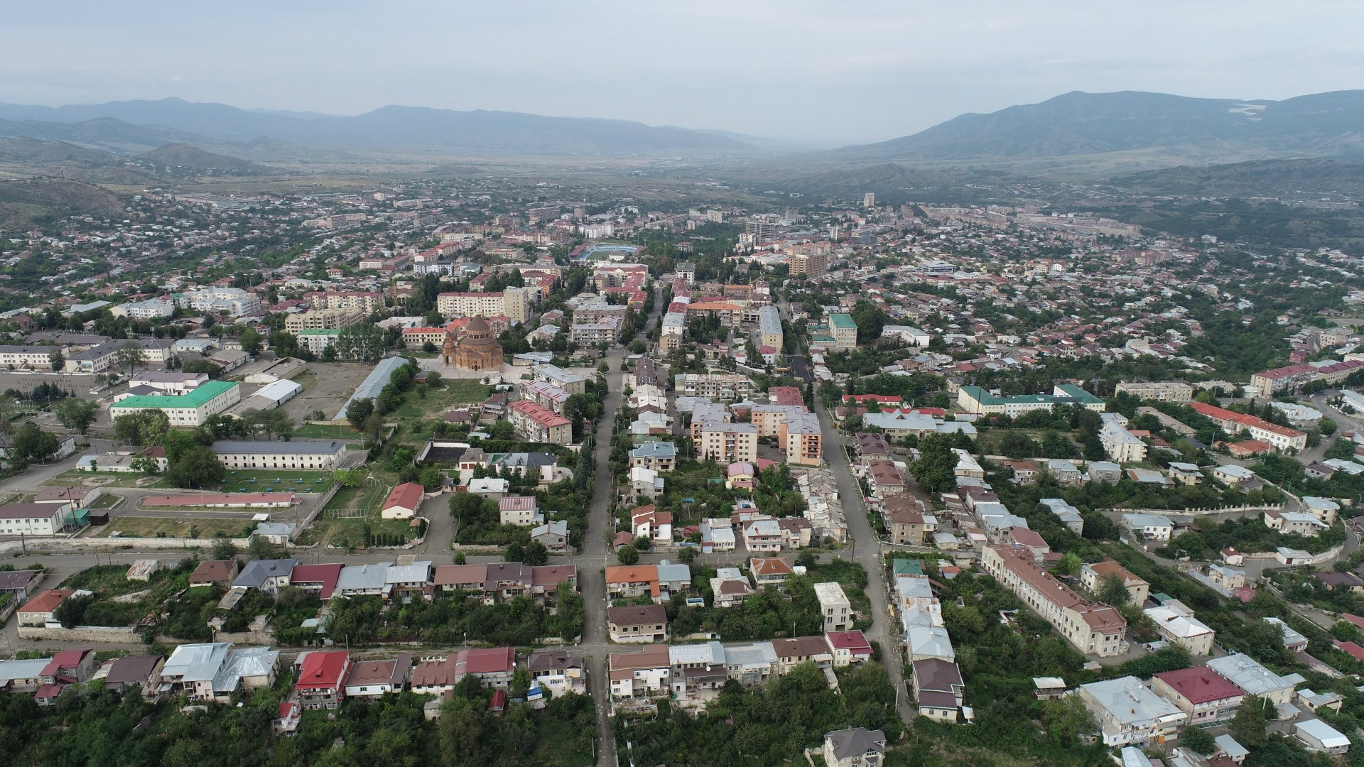 Prezidentin xüsusi nümayəndəliyi Xankəndidə restoranı icarəyə götürmüş vətəndaşın iddialarına cavab verib