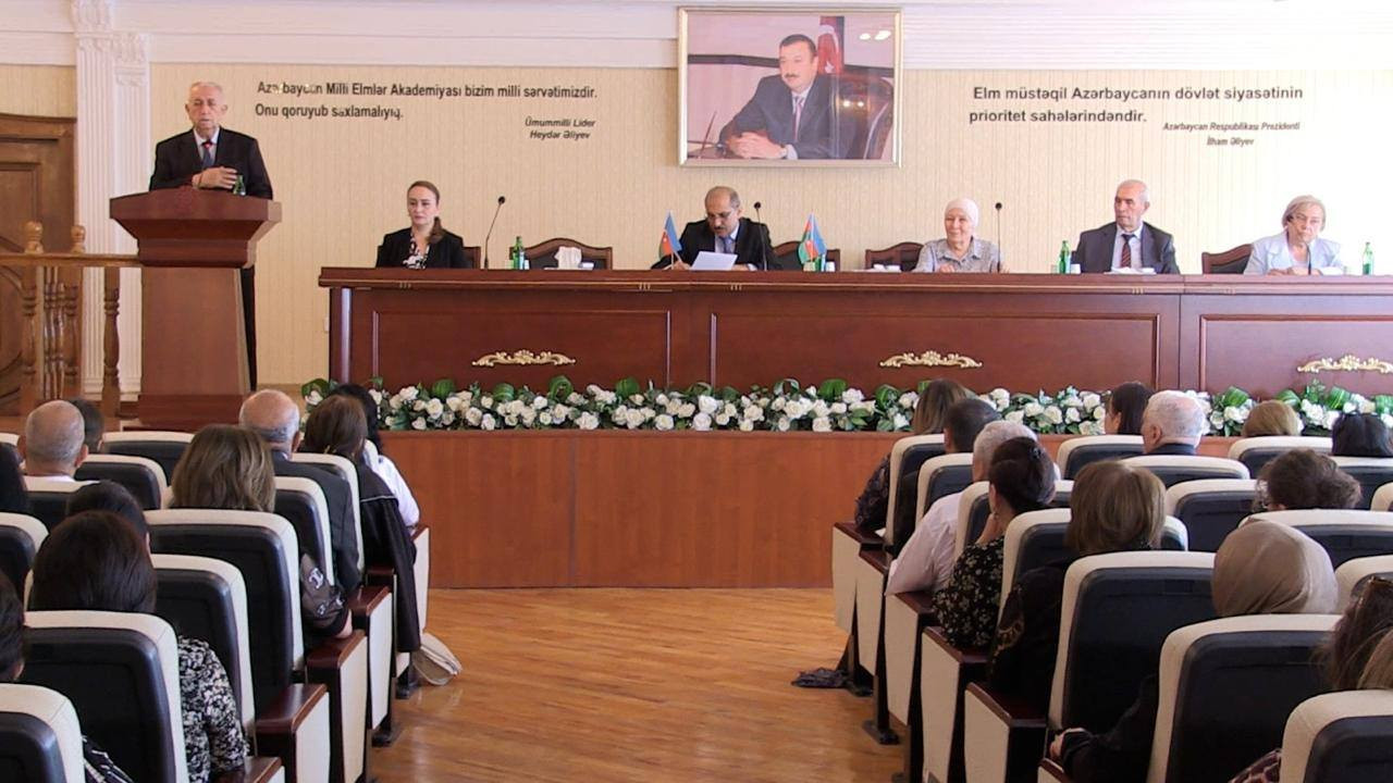 MEK əməkdaşları Gəncədə keçirilən beynəlxalq elmi konfransda çıxış ediblər