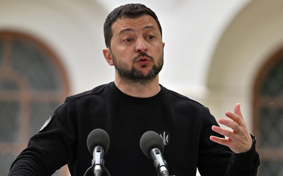 Zelenski: “Rusiyaya hücumun ən qızğın mərhələsindəyik”