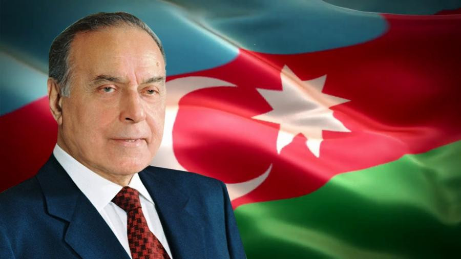 Qurtuluşun rəmzləri: Müstəqillik tarixində mənəvi və siyasi oyanış