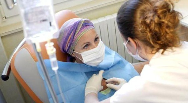 Professor: "Türkdilli dövlətlər onkoloji xəstəliklə birgə mübarizə üçün elmi yollar axtarmalıdır"