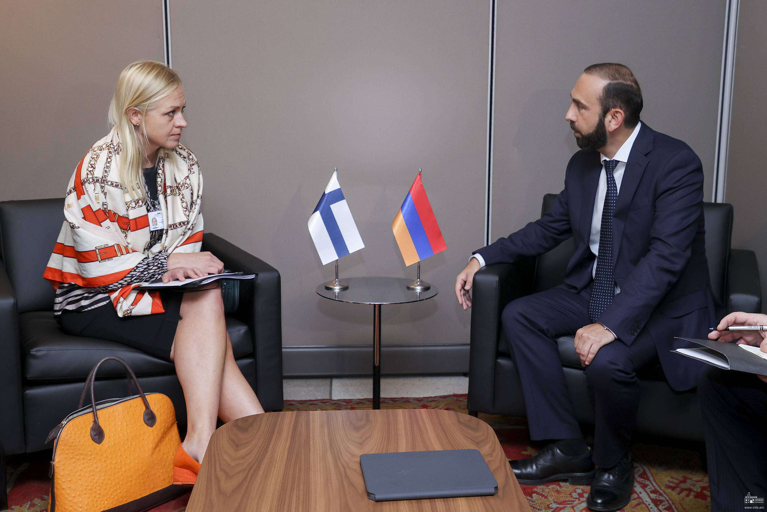 Mirzoyan və ATƏT sədri Ermənistan-Azərbaycan sülh prosesini müzakirə ediblər