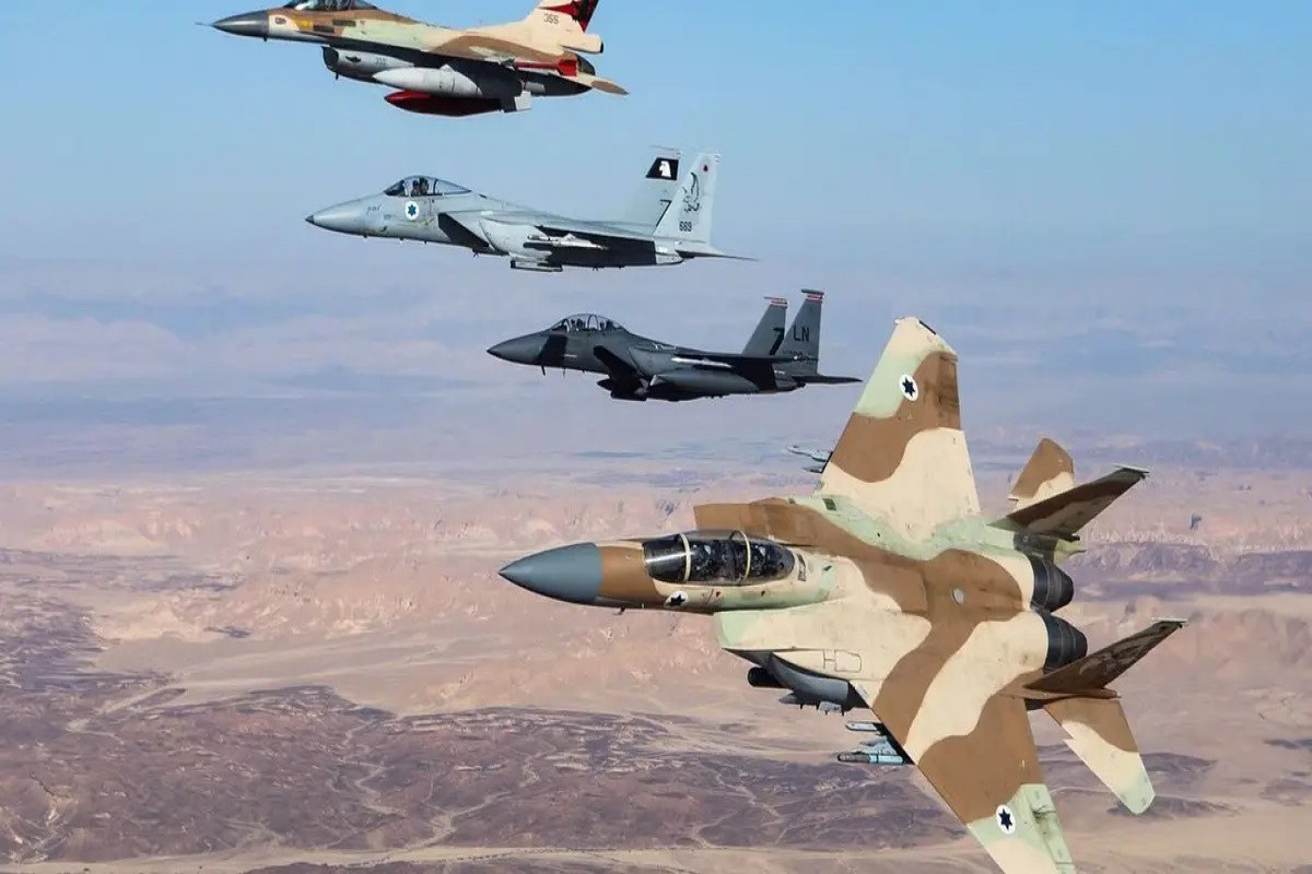 İsrail “Əl-Qüds” qüvvələrinin qərargahlarına aviazərbələr endirib