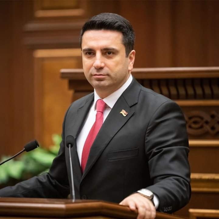 Ermənistan parlamentinin spikeri Azərbaycanla hərbi münaqişə riskini qiymətləndirib