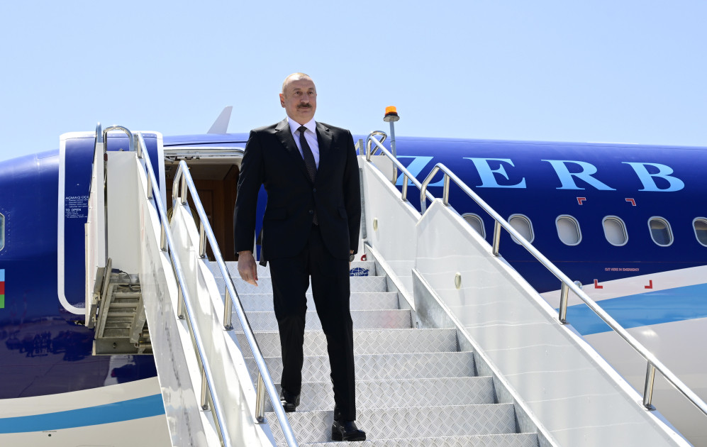 Prezident İlham Əliyev Türkiyəyə işgüzar səfər edib
