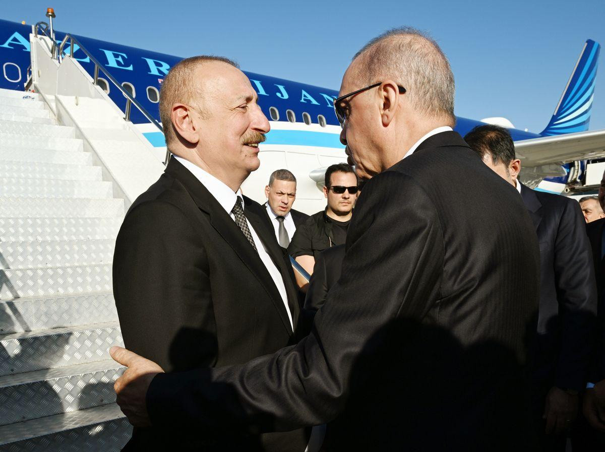 İlham Əliyev sosial şəbəkə hesablarında Türkiyəyə səfərindən görüntülər paylaşılıb