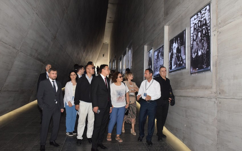 Ombudsmanlar Quba Soyqırımı Memorial Kompleksini ziyarət ediblər