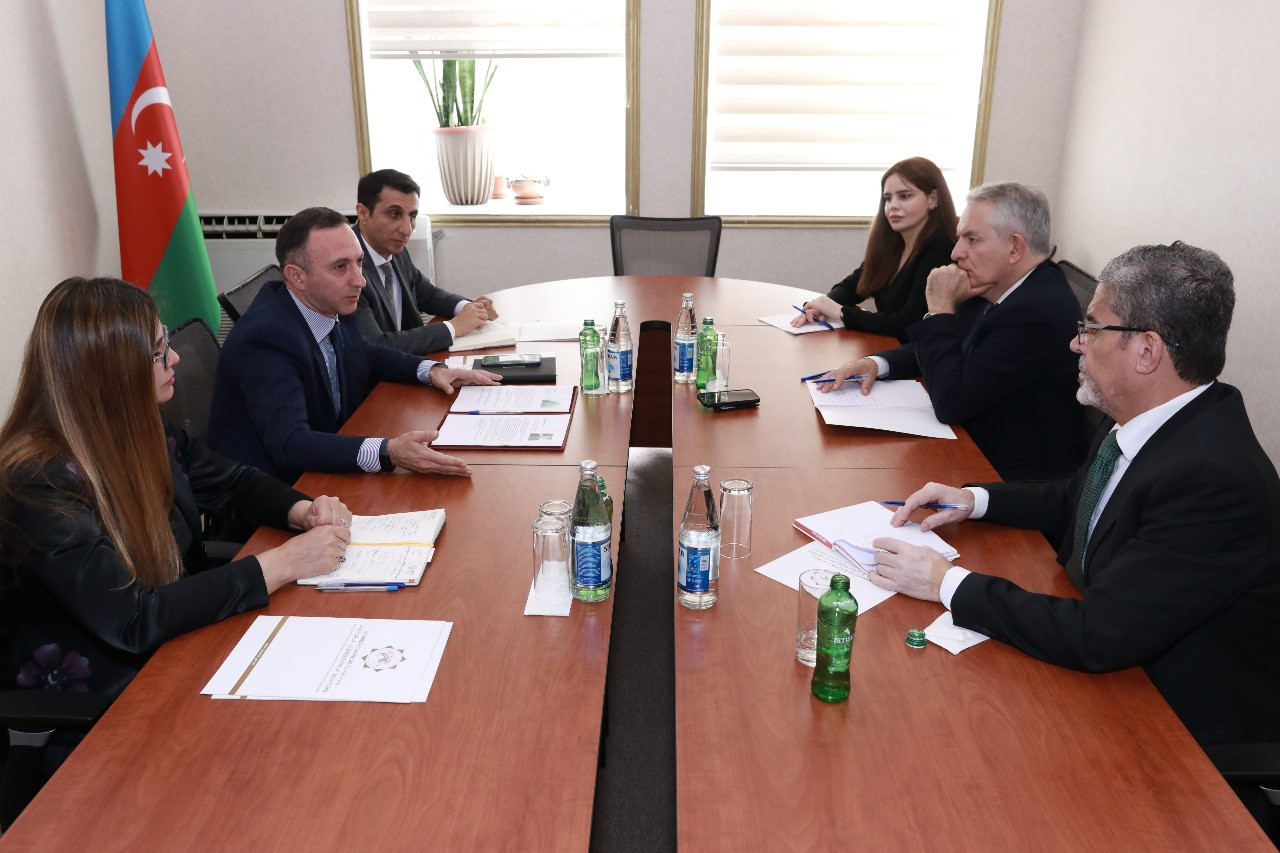 Xarici jurnalistlər Diaspor Komitəsində olublar