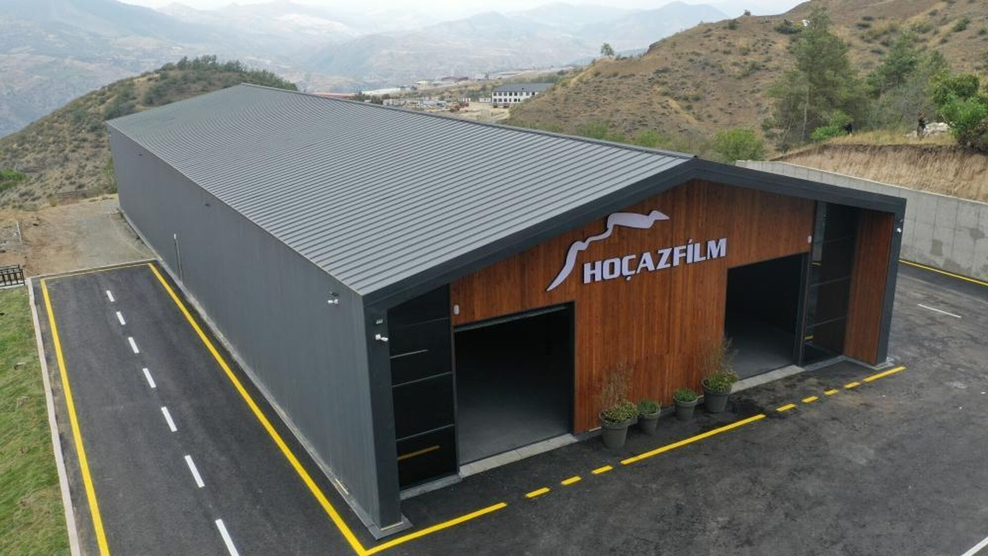 Xarici diplomatlar Laçında “Hoçazfilm” kinostudiyasını ziyarət ediblər
