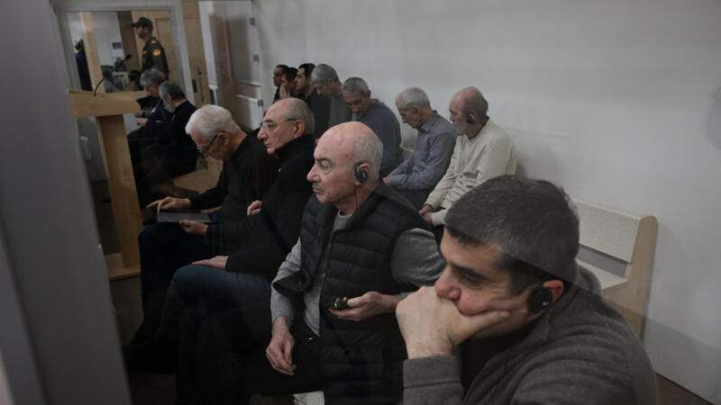Hərbi cinayətlərdə təqsirləndirilən ermənilərin məhkəməsi başladı