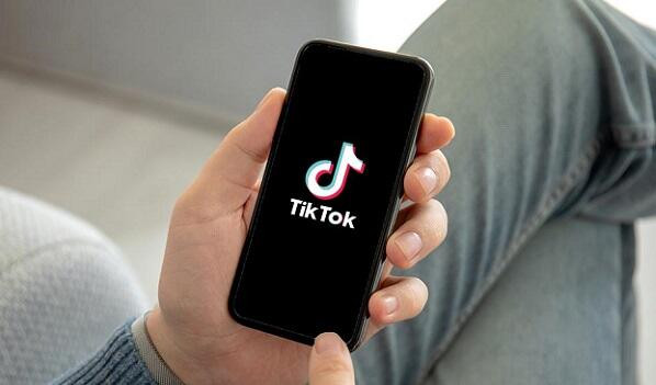 Daha bir tiktoker ev dustaqlığına buraxıldı