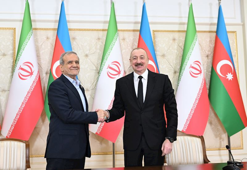 Azərbaycan Lideri iranlı həmkarını İsrail ilə qarşıdurmasının dayandırılması münasibətilə təbrik edib