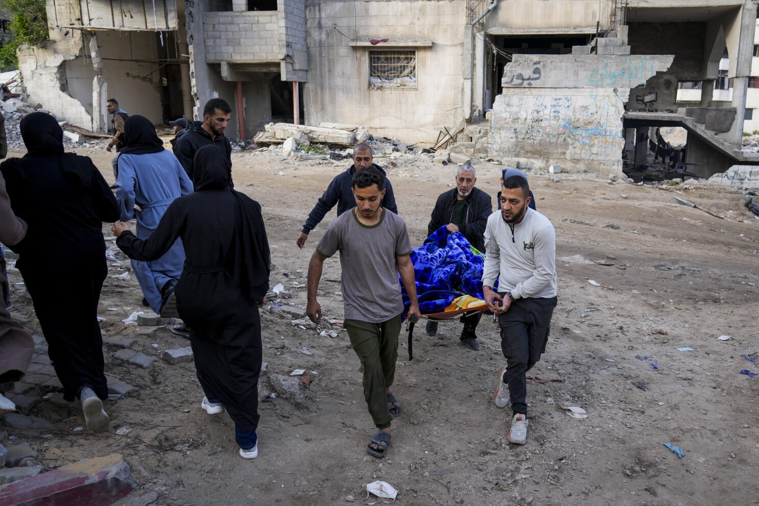 İsrailin Qəzzaya hücumları davam edir: 103 fələstinli ölüb