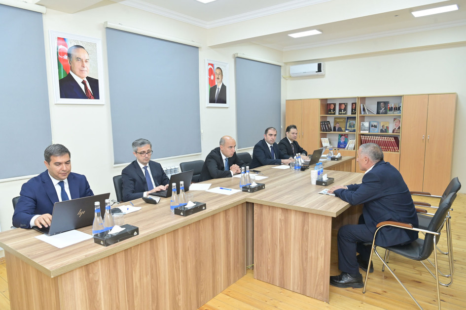 Elm və təhsil naziri Daşkəsəndə vətəndaşların müraciətlərini dinləyib