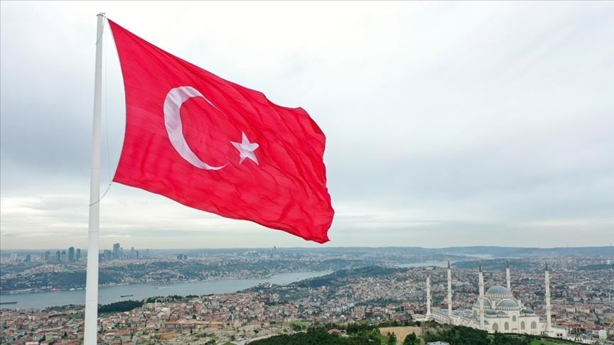 İzmir Böyükşəhər Bələdiyyəsinə qarşı genişmiqyaslı əməliyyat: 157 nəfərə həbs qərarı